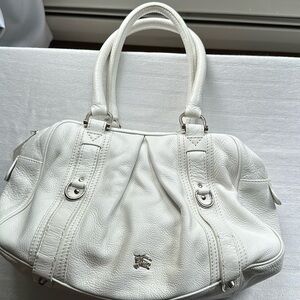 Burberry white leather shoulder bag
